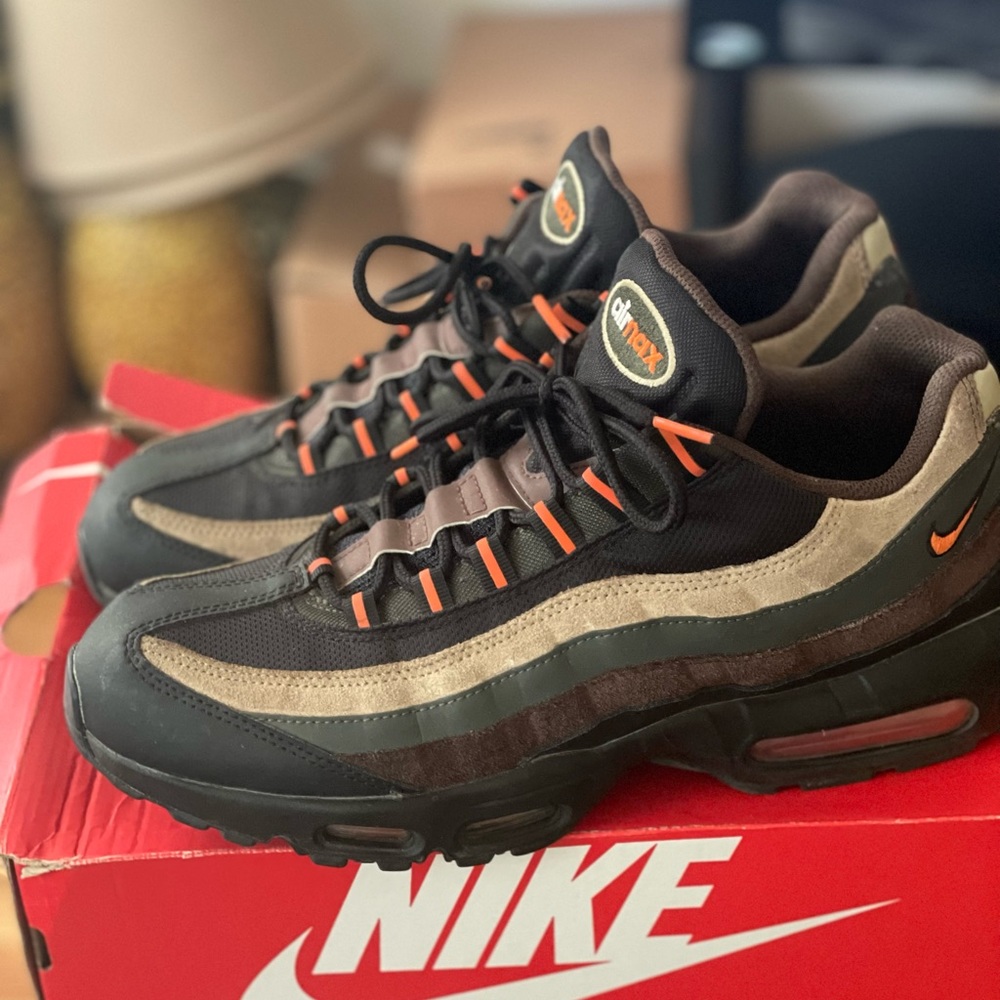 Nike air max 95 dark army, size 11